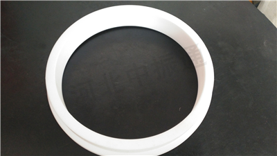 �S�ҹ���(y��ng)�����y�����ķ��|Ƭ������A���܃�(y��u)Խ