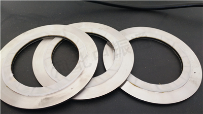 �X�Ώ�(f��)�ω|Ƭ