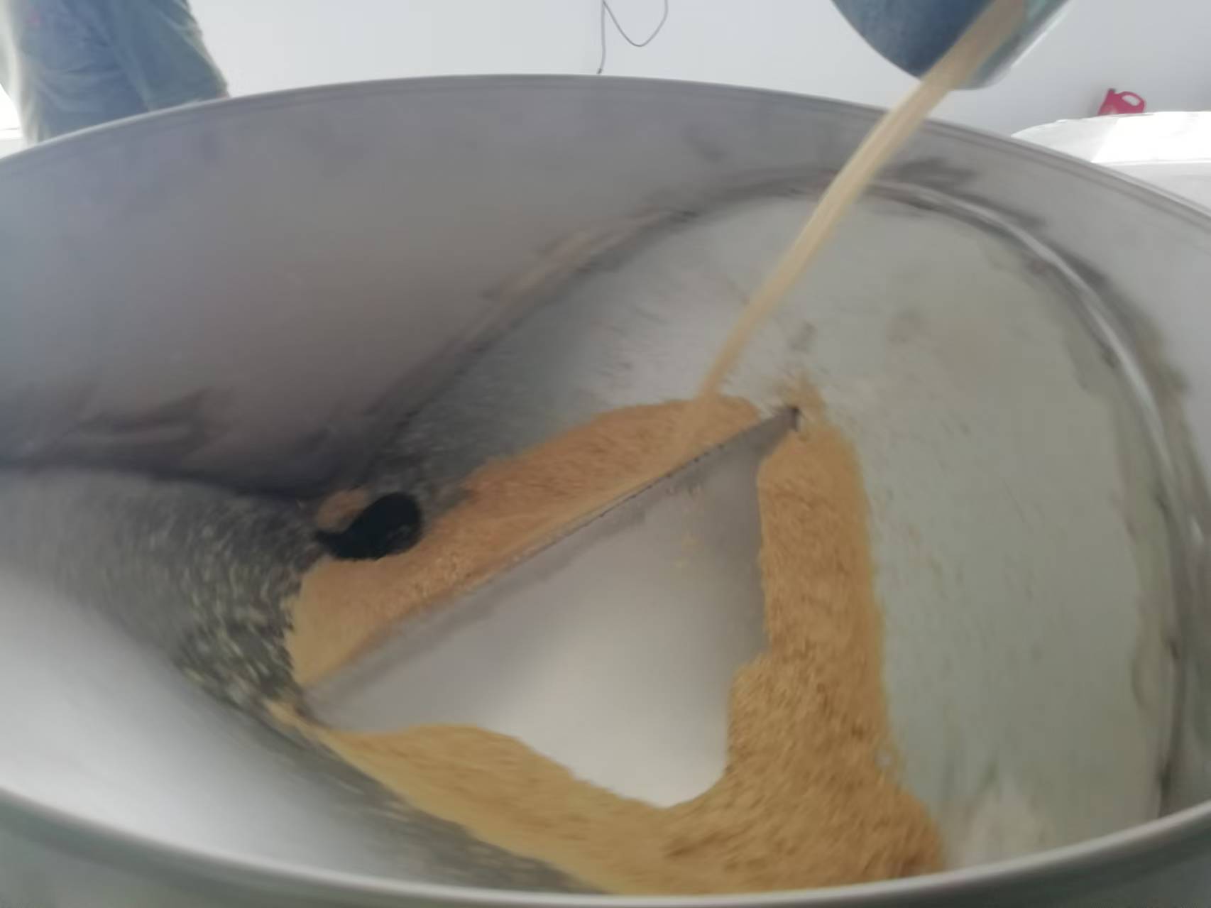 河北省黃驊市石磨面粉機生產(chǎn)線，日處理小麥30噸